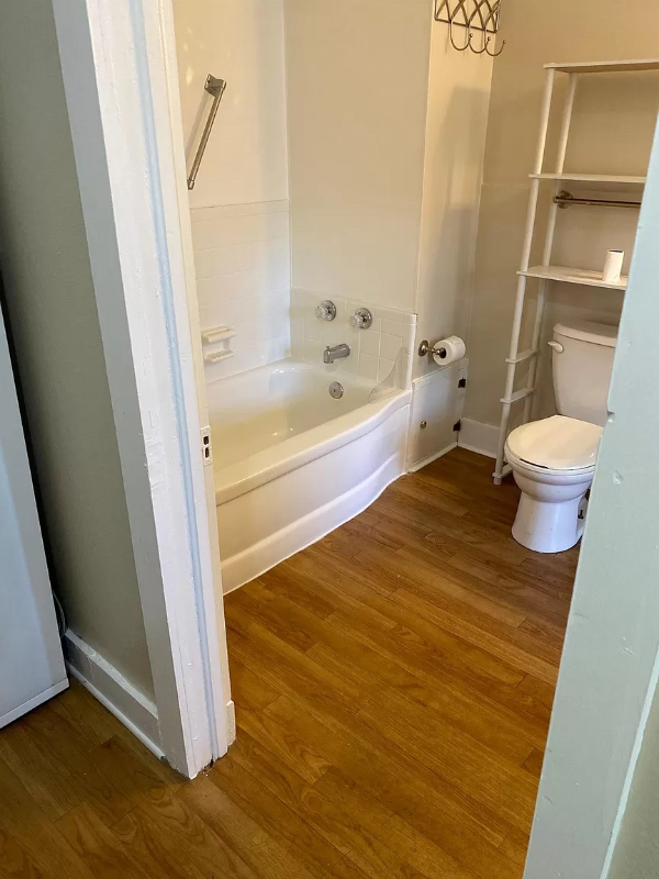 203 N Dillard St #4 - Photo 5 of 6