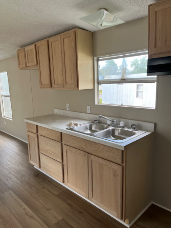 2135 Frink St - Photo 2 of 8