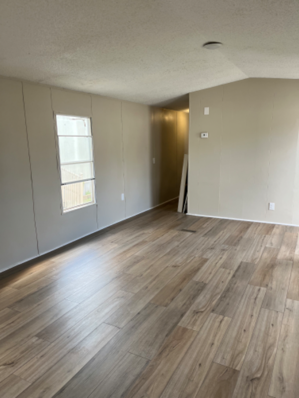 2135 Frink St - Photo 3 of 8