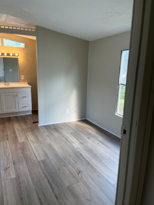 2135 Frink St - Photo 4 of 8