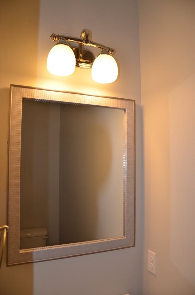 1561 14th Ave Ne #B - Photo 3 of 17