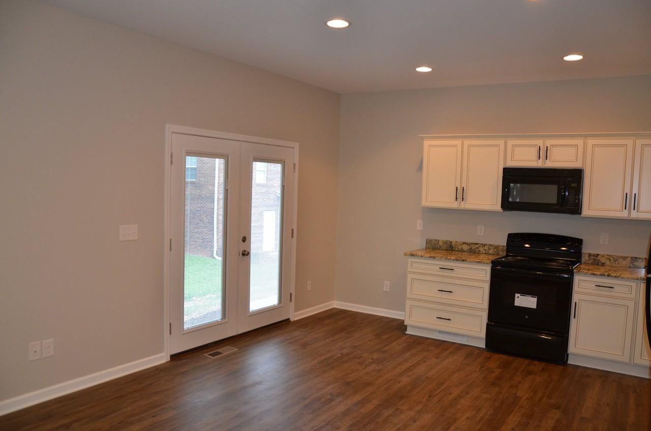 1561 14th Ave Ne #B - Photo 7 of 17