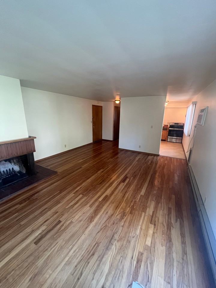 1418 W 10th Ave #5 - Photo 4 of 11