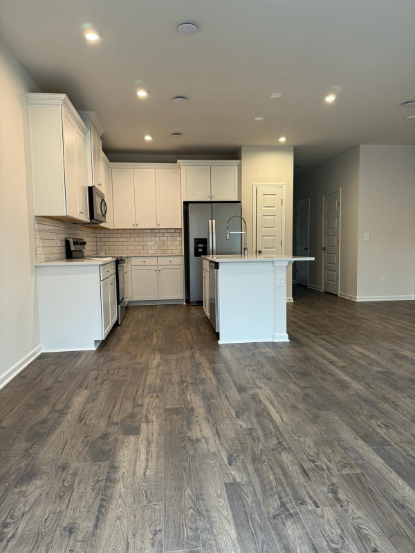 5074 Dayflower Dr - Photo 3 of 17