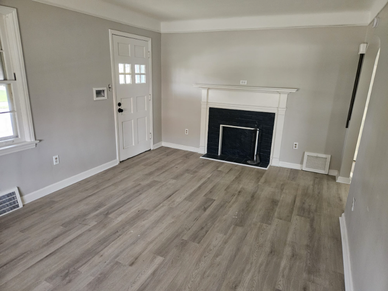 21301 Arbor Ave - Photo 2 of 9