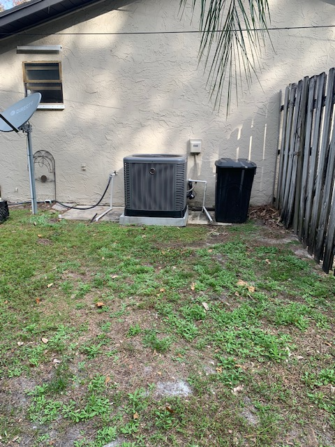 385 Nw Broadview St - Photo 5 of 5