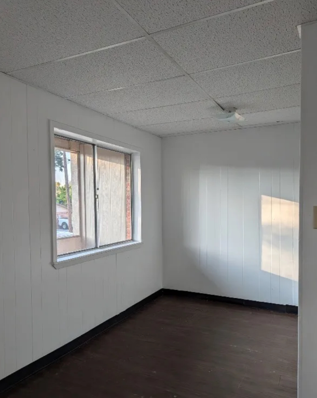 103 N Holland St #103-2 - Photo 2 of 10