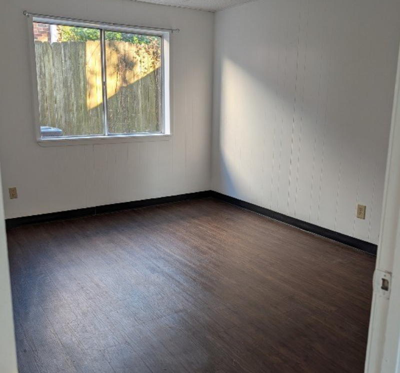 103 N Holland St #103-2 - Photo 3 of 10