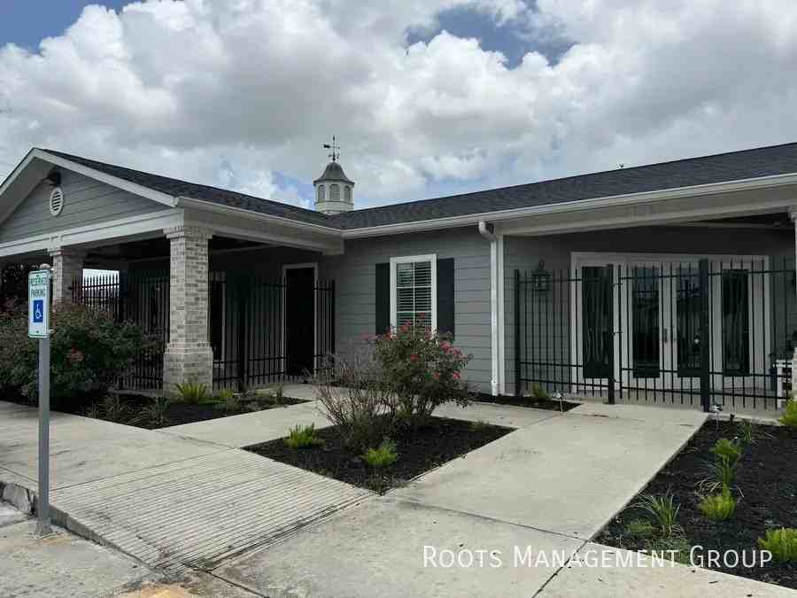 16126 Maladi Dr #16126M - Photo 5 of 9
