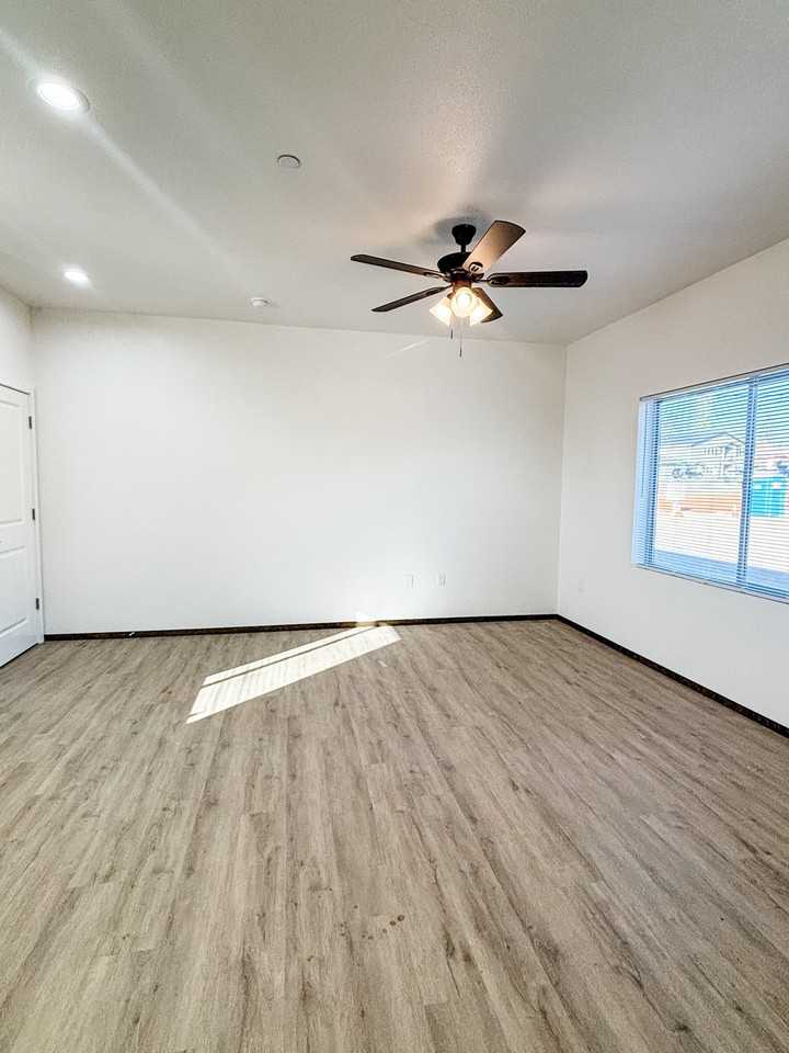 5905 Oliver Rd #C - Photo 4 of 7