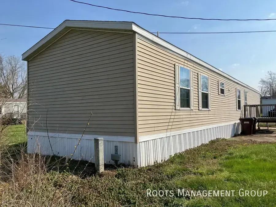 2002 Huntington St #2002H - Photo 2 of 16