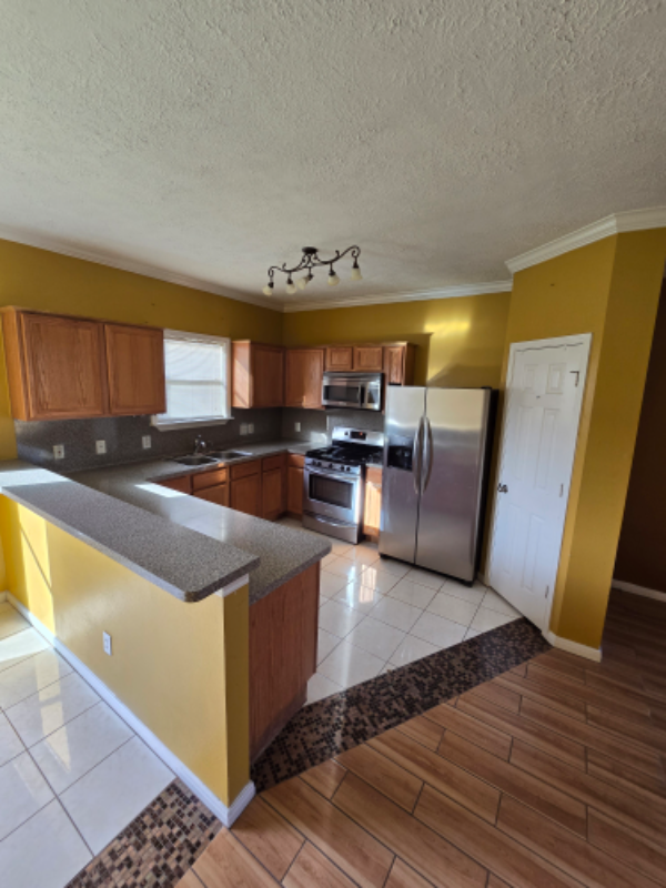4921 Barkley St - Photo 6 of 10