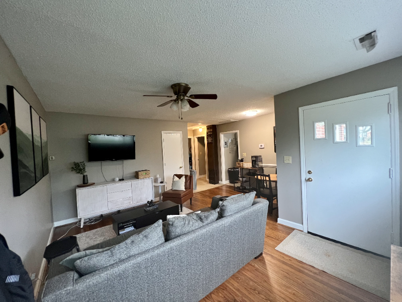 1301 Richmond Pl #1301 - Photo 6 of 28