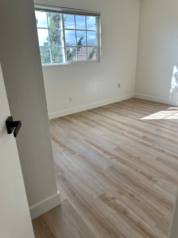 509 Robert Ct #A - Photo 3 of 15