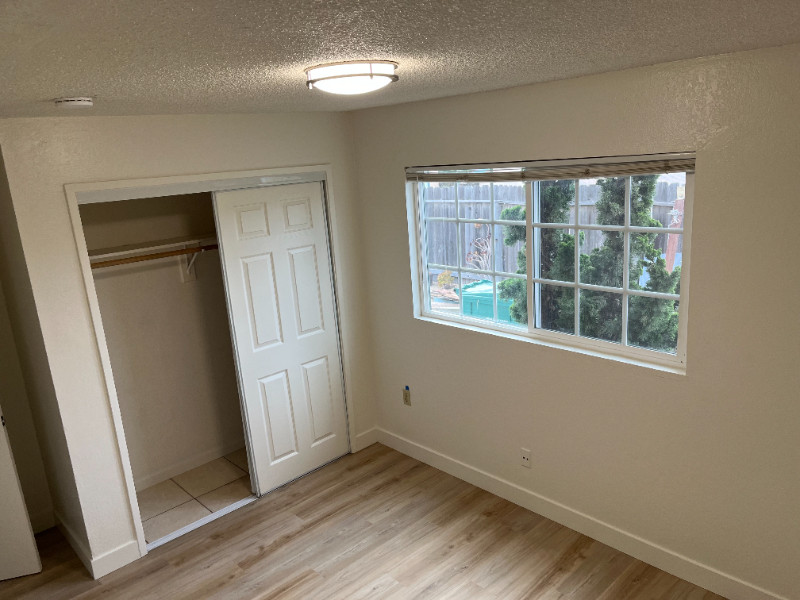 509 Robert Ct #A - Photo 4 of 15