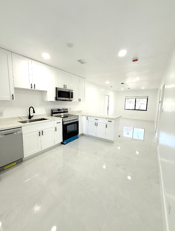209 Nwstreet - Photo 2 of 9