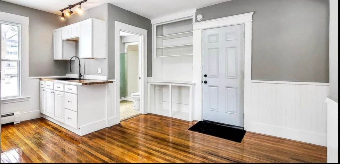 689 Main St #A - Photo 3 of 15