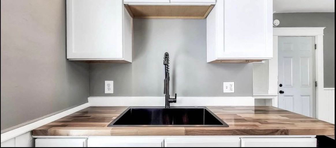 689 Main St #A - Photo 5 of 15