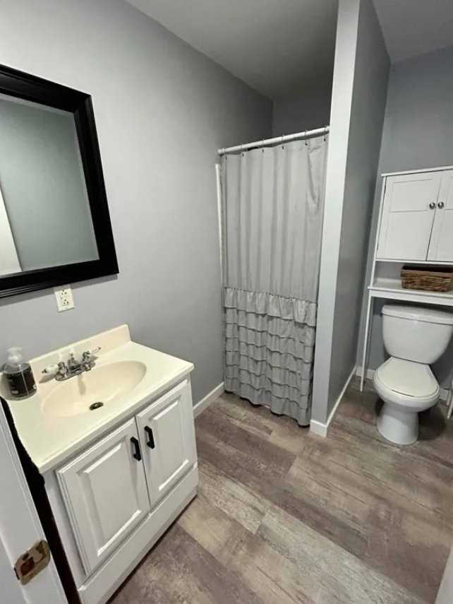 882 Fuller Rd #B - Photo 6 of 8