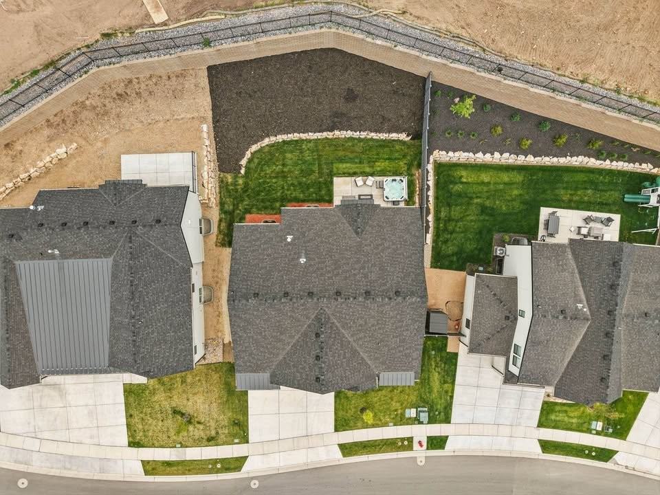 6062 N Fox Canyon Rd - Photo 2 of 20