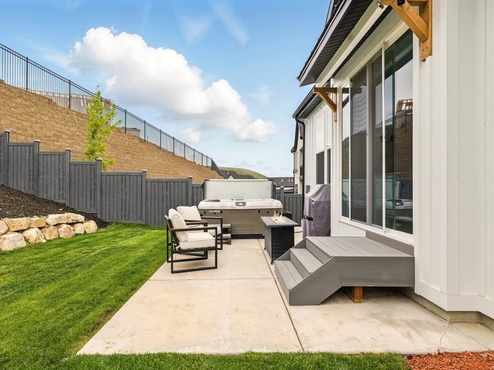 6062 N Fox Canyon Rd - Photo 4 of 20