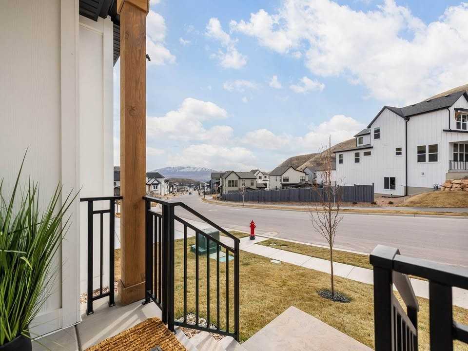 6062 N Fox Canyon Rd - Photo 6 of 20