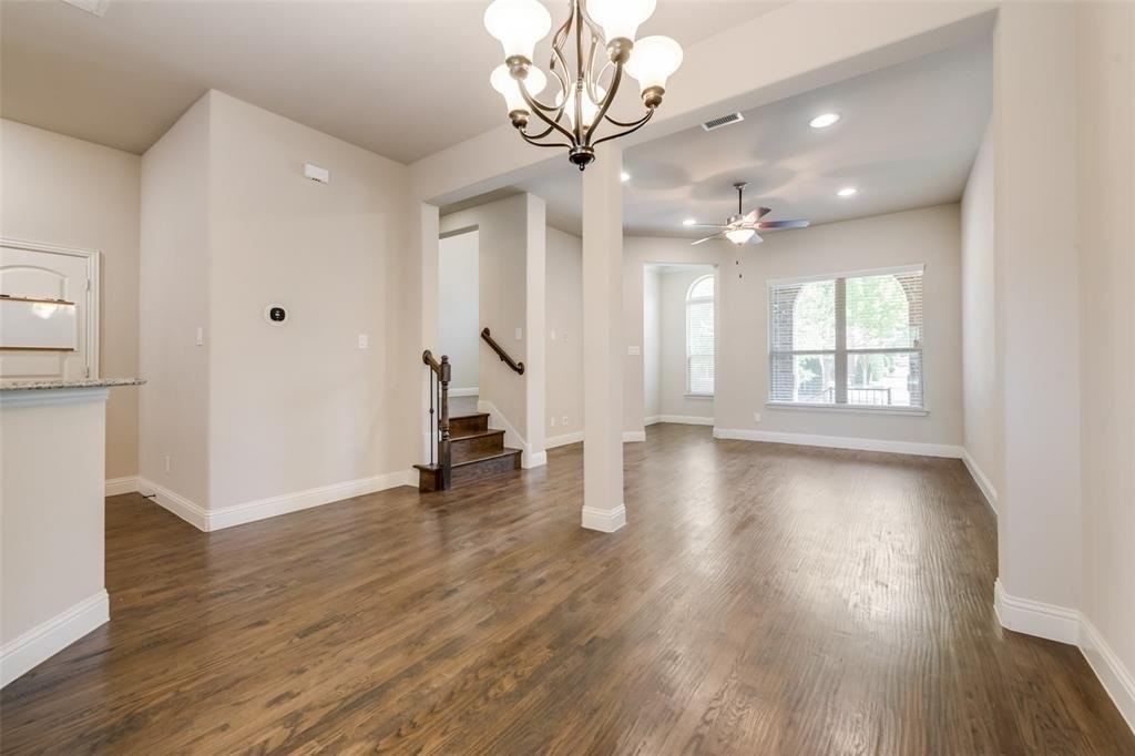 4213 Broadway Ave - Photo 3 of 24