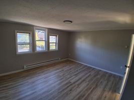 featured image of 67 Railroad St #4