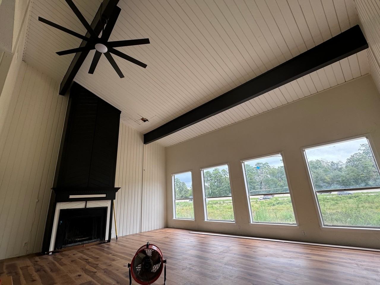 27 Lakeway St - Photo 2 of 16