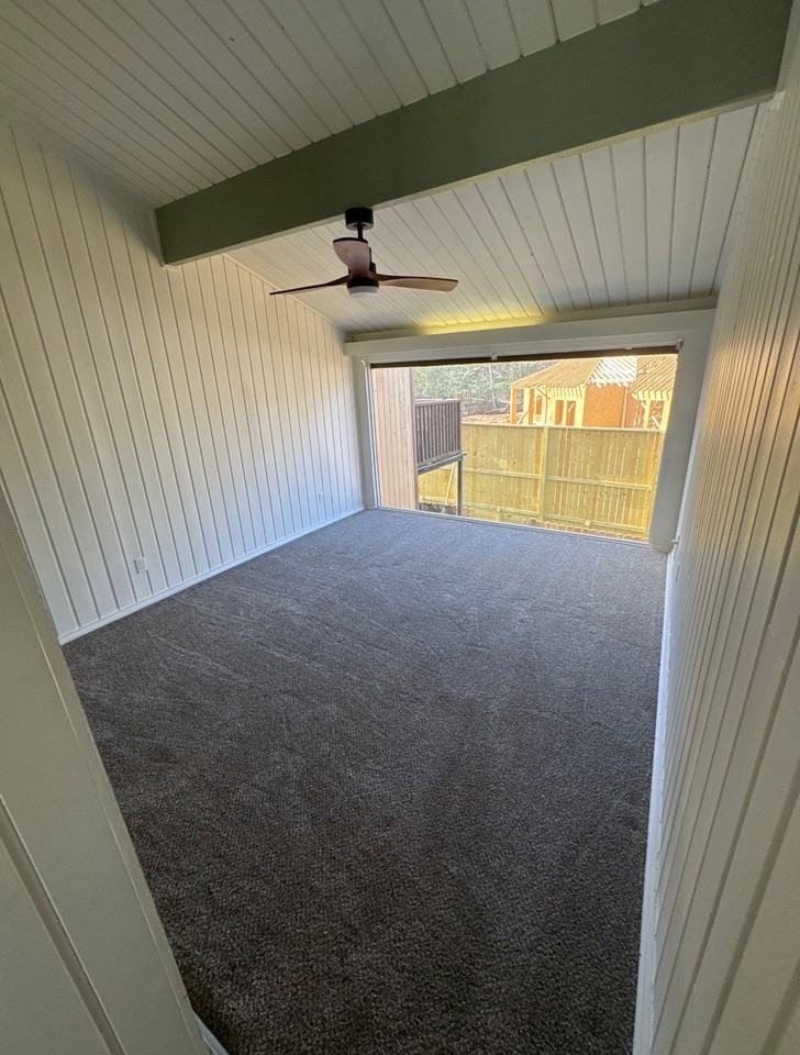 27 Lakeway St - Photo 6 of 16