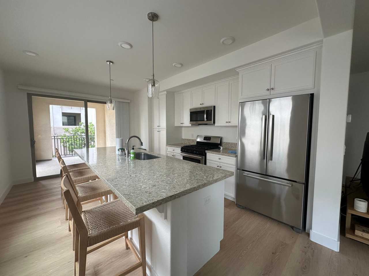 1087 Bigleaf Pl - Photo 5 of 12