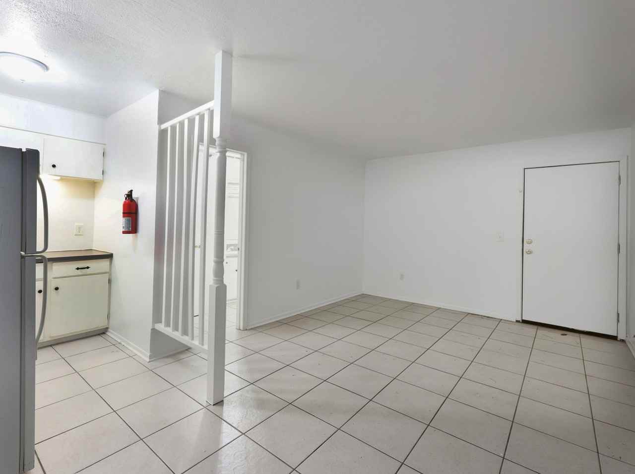 801 W Gibson St #115 - Photo 5 of 9