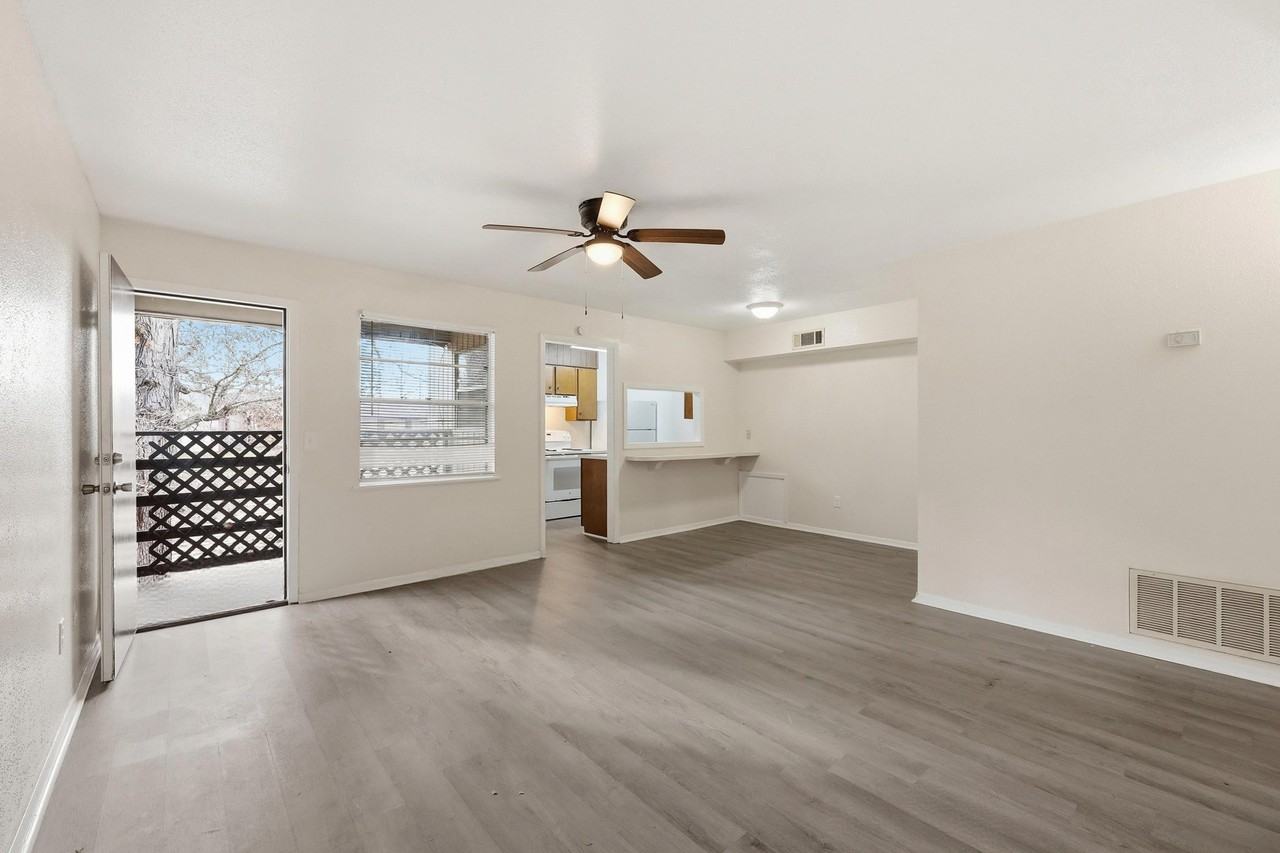 801 W Gibson St #206 - Photo 2 of 15