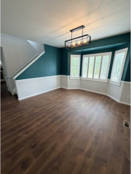 10552 Vaughn Ct - Photo 2 of 33