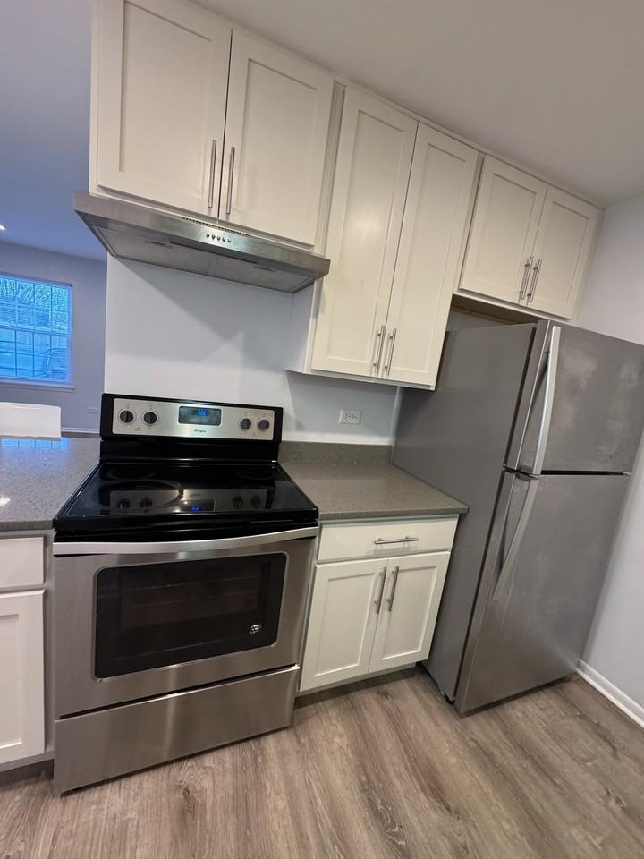 1303 Wyndham Dr #101 - Photo 6 of 20