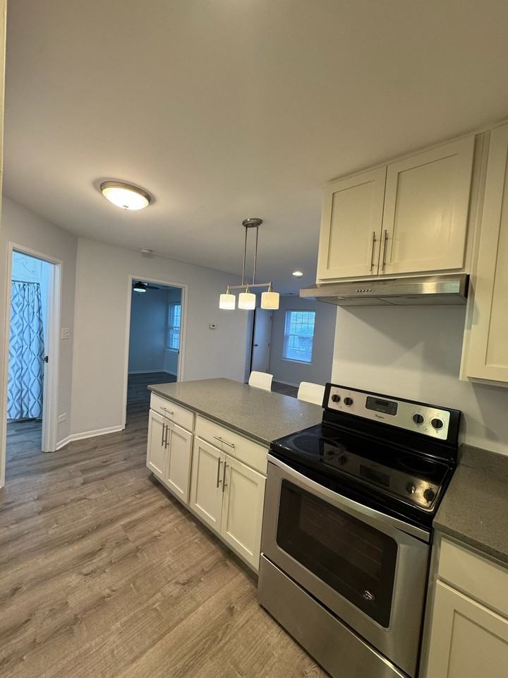 1303 Wyndham Dr #101 - Photo 7 of 20