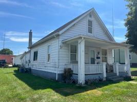 featured image of 3323 Halsted St