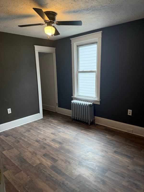 441 Nichols St - Photo 4 of 10