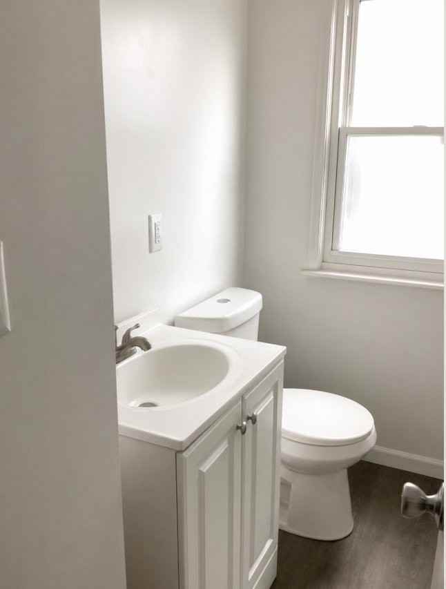 18801 Margareta St - Photo 5 of 10