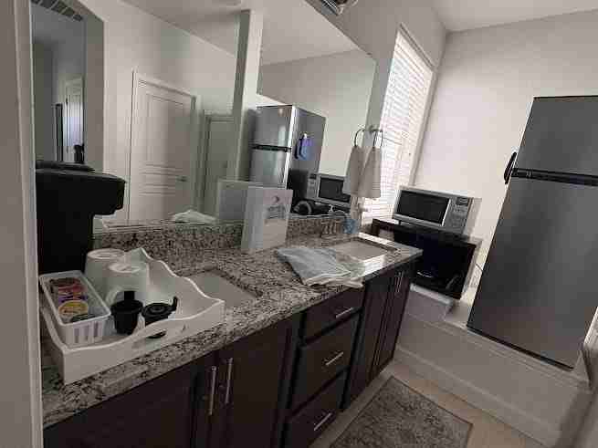 21026 E Aldecoa Dr - Photo 5 of 10