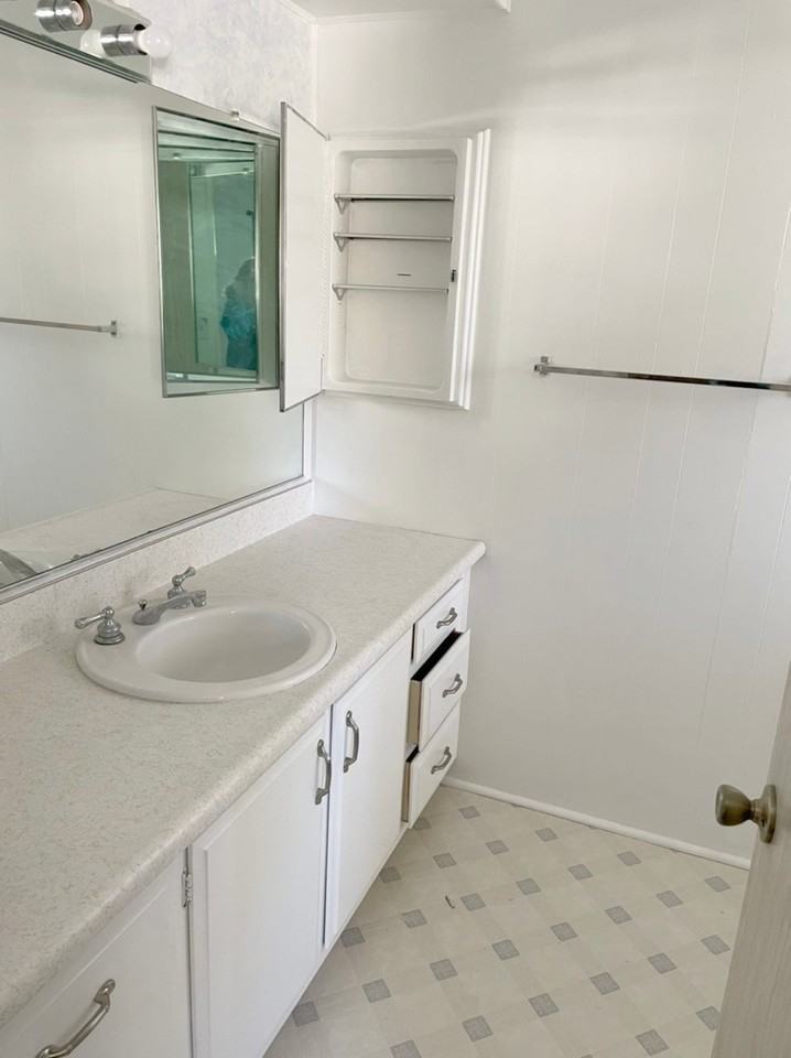 444 Whispering Pines Dr - Photo 3 of 9