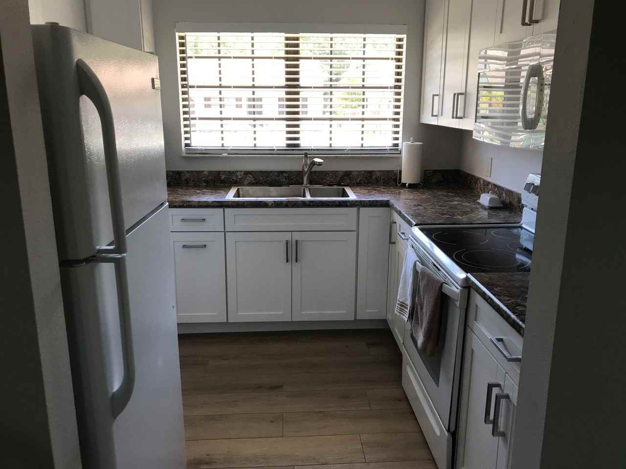 20016 Chalkleaf Ct - Photo 2 of 8