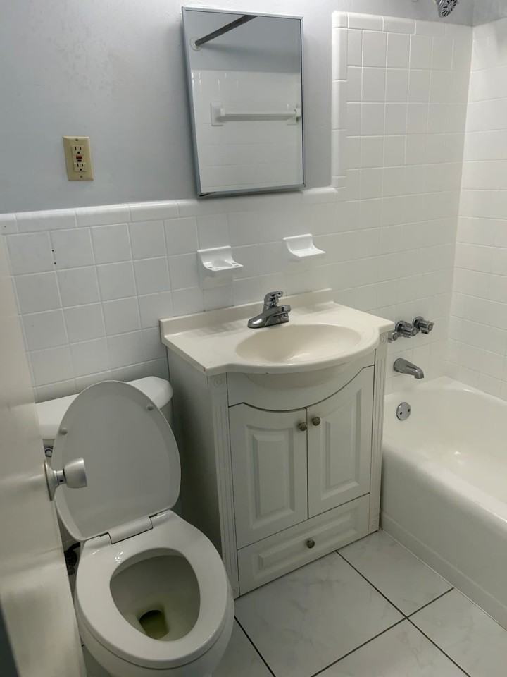 1408 Nestreet #2 - Photo 3 of 6