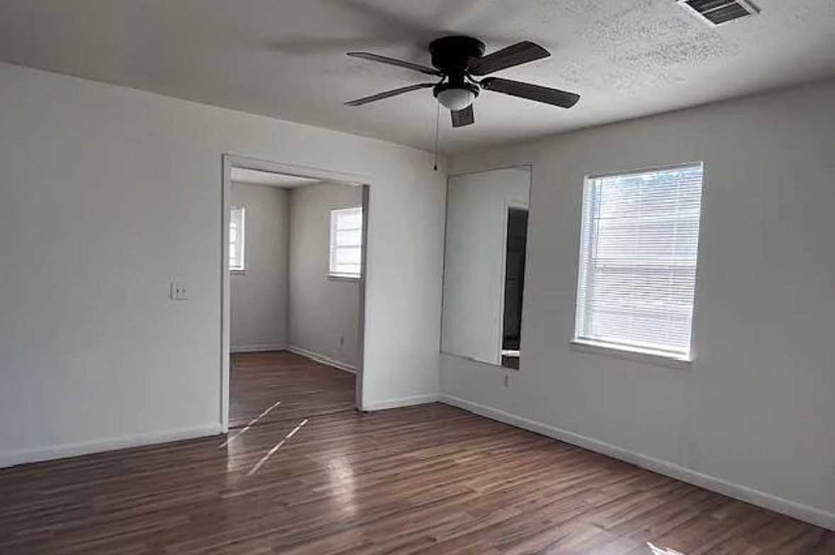 520 Brewer Dr - Photo 5 of 13