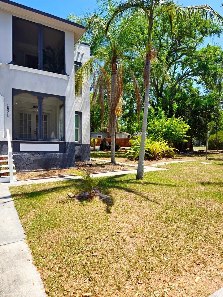 1871 Stevenson Ave #1 - Photo 2 of 15