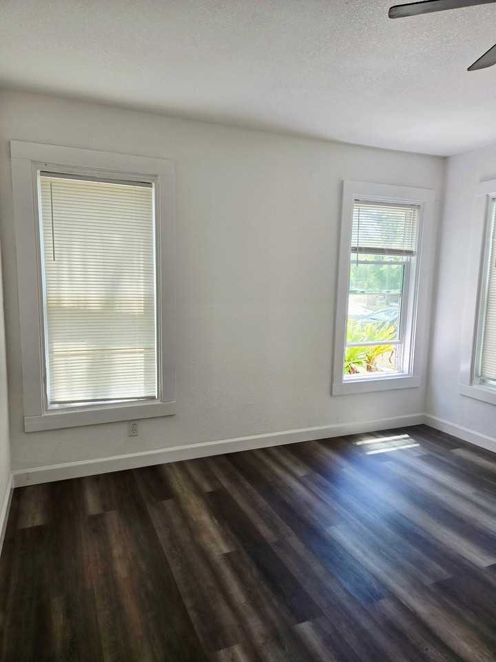 1871 Stevenson Ave #1 - Photo 4 of 15