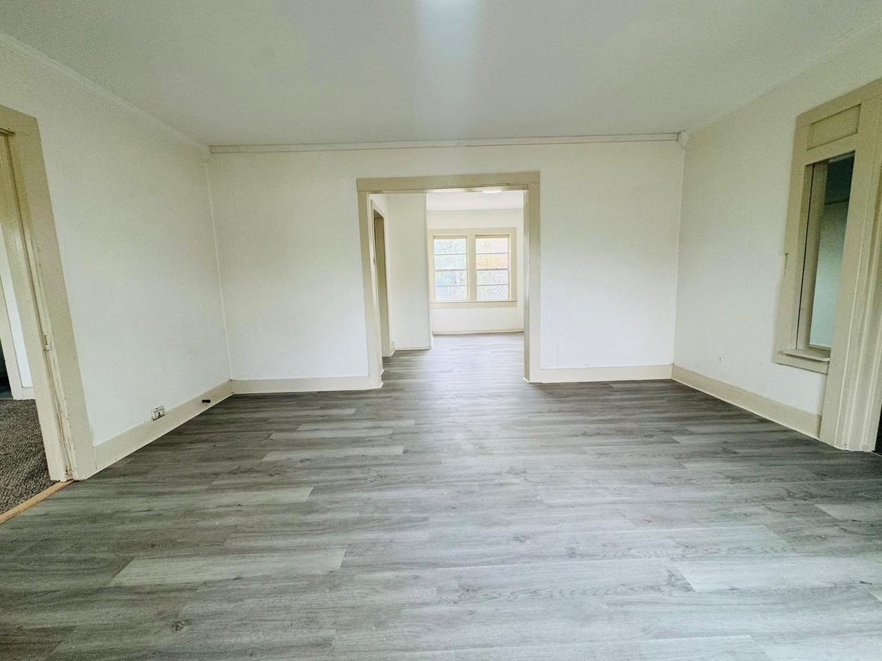 66 E Avenue G - Photo 5 of 9