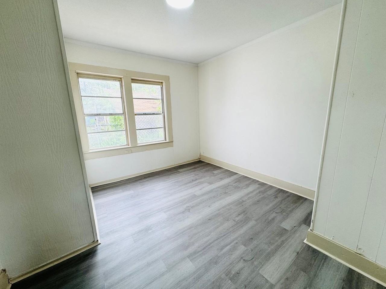 66 E Avenue G - Photo 6 of 9