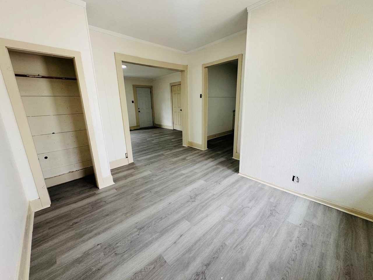 66 E Avenue G - Photo 7 of 9