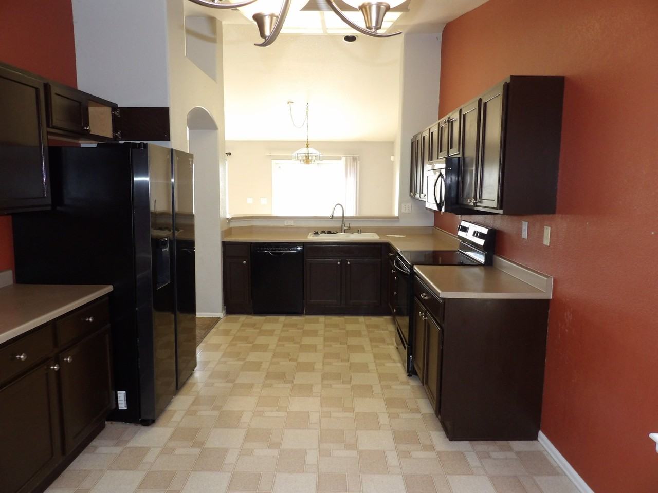 875 Aspenglow Ln - Photo 4 of 20